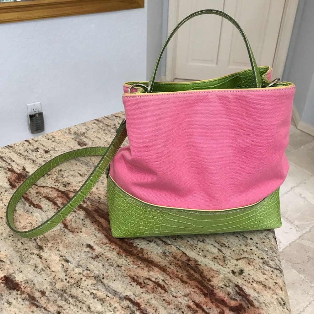 Hand bag by Tommy Hilfiger